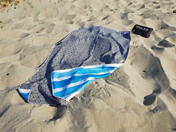 sand free towel